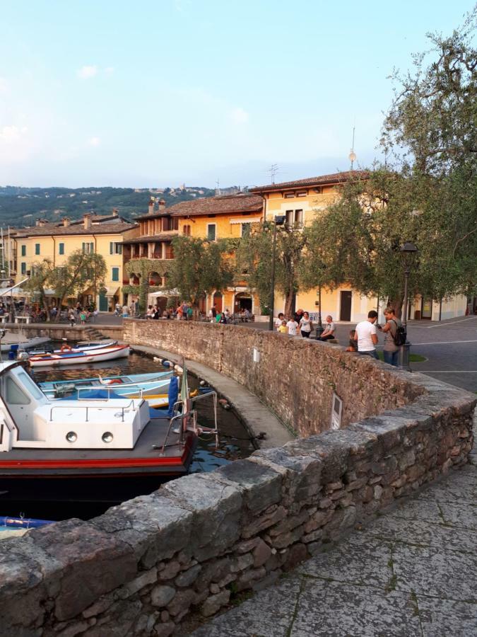 Casa Patrizia Daire Torri Del Benaco Dış mekan fotoğraf